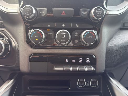 Used 2022 RAM 1500 Big Horn AWD/4WD image 50