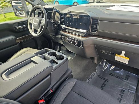 New 2026 GMC Sierra 3500 SLE AWD/4WD image 10