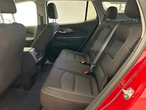 Used 2024 GMC Terrain SLE image 22