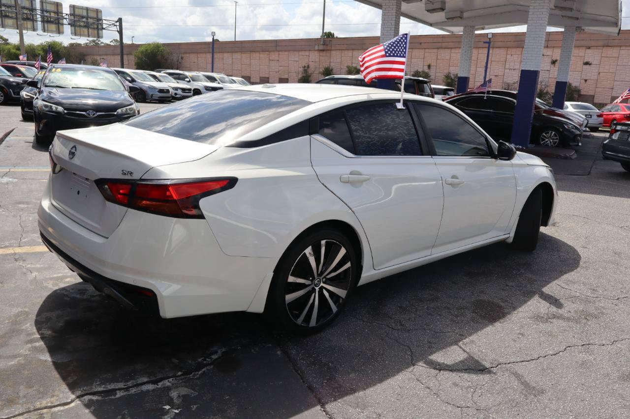 Used 2020 Nissan Altima 2.5 SR FWD image 3