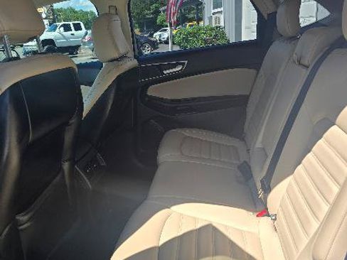 Used 2020 Ford Edge SEL w/ Convenience Package FWD image 6
