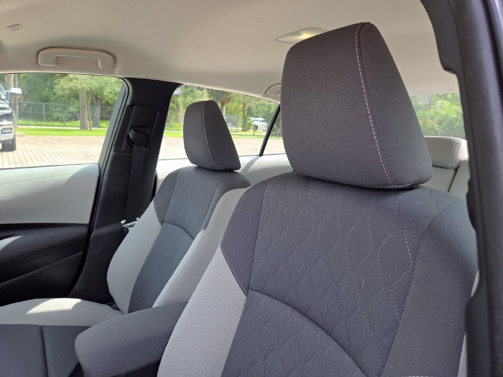 Certified 2025 Toyota Corolla LE w/ Convenience Package FWD image 23