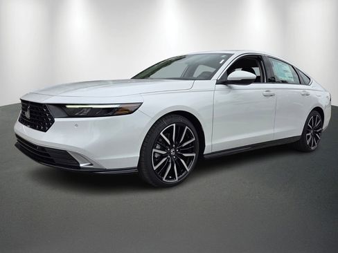 New 2026 Honda Accord Touring image 3