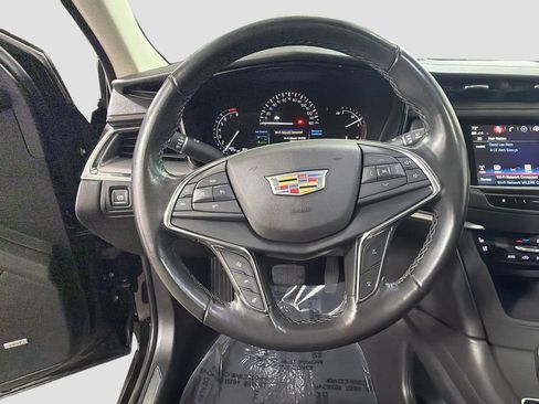 Used 2019 Cadillac XT5 Premium Luxury w/ Driver Assist Package AWD/4WD image 13