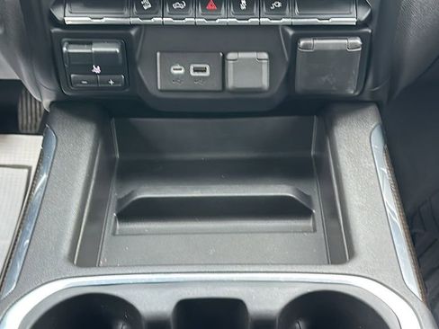 Used 2022 Chevrolet Silverado 1500 LT Trail Boss w/ Convenience Package II image 20