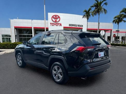 Used 2023 Toyota RAV4 XLE w/ Convenience Package FWD image 5