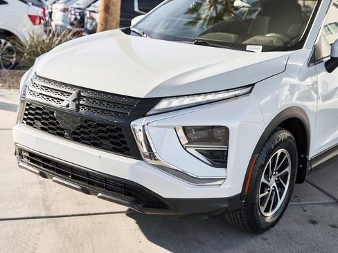 Used 2022 Mitsubishi Eclipse Cross ES image 5