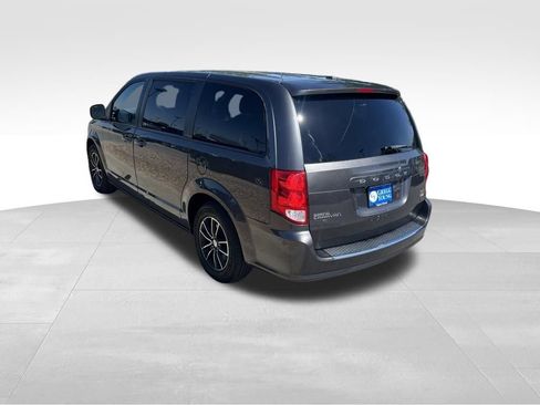 Used 2019 Dodge Grand Caravan GT FWD image 4