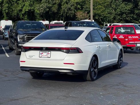 Used 2026 Honda Accord SE image 17