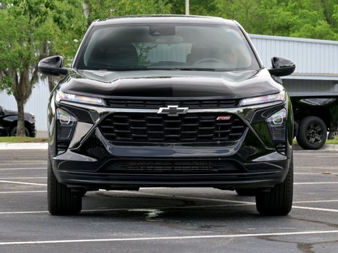 Used 2025 Chevrolet Trax RS w/ Driver Confidence Package FWD image 31