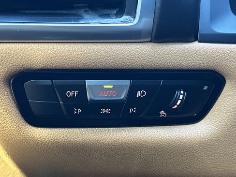 Used 2019 BMW M850i xDrive M850i xDrive image 16