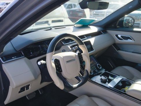 Used 2019 Land Rover Range Rover Velar R-Dynamic HSE AWD/4WD image 16