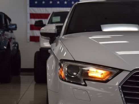 Used 2017 Audi A3 e-tron Premium FWD image 12