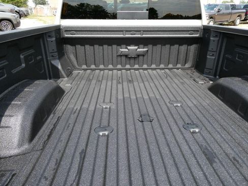 New 2026 Chevrolet Silverado 2500 ZR2 w/ LPO, Dark Essentials Package AWD/4WD image 6