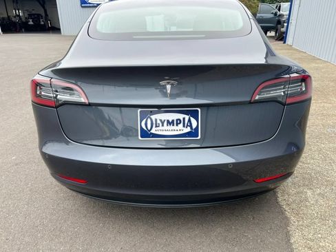 Used 2021 Tesla Model 3 Standard Range Plus RWD image 14