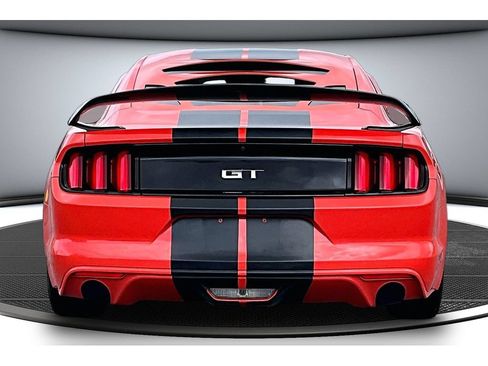 Used 2016 Ford Mustang GT RWD image 6