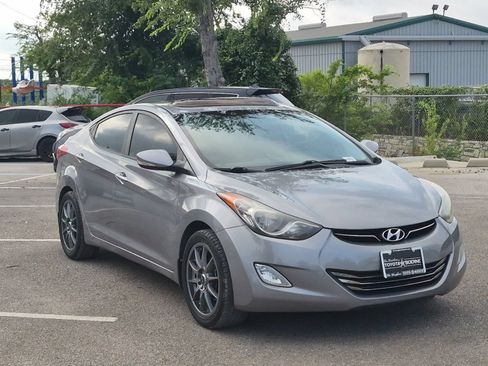 Used 2013 Hyundai Elantra Limited FWD image 7