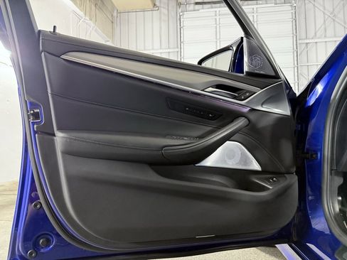 Used 2019 BMW M5 w/ Executive Package image 21