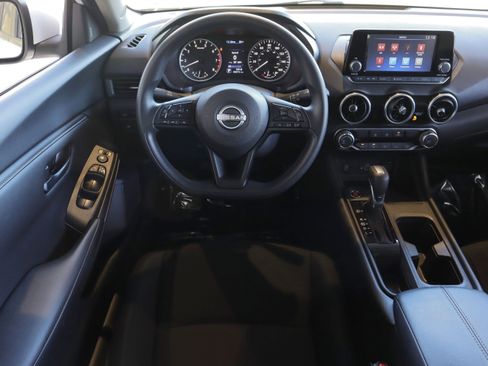 Used 2024 Nissan Sentra S image 30