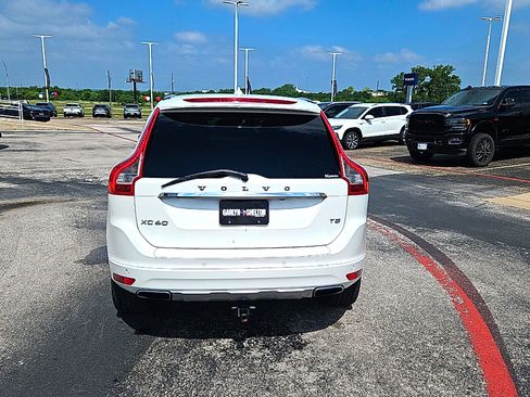 Used 2015 Volvo XC60 T5 Platinum w/ Climate Package FWD image 5