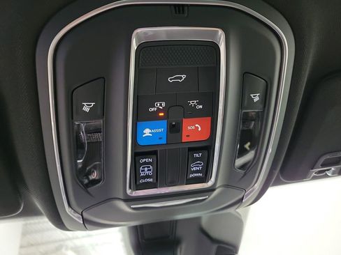 New 2026 Jeep Grand Cherokee Laredo X AWD/4WD image 18