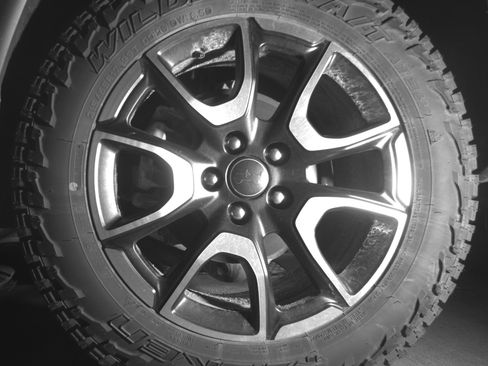 Used 2025 Jeep Compass Trailhawk AWD/4WD image 14