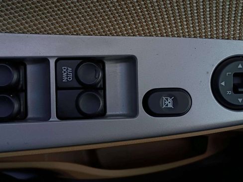 Used 2012 Hyundai Accent GLS image 34