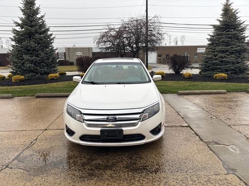 Used 2012 Ford Fusion SEL image 2