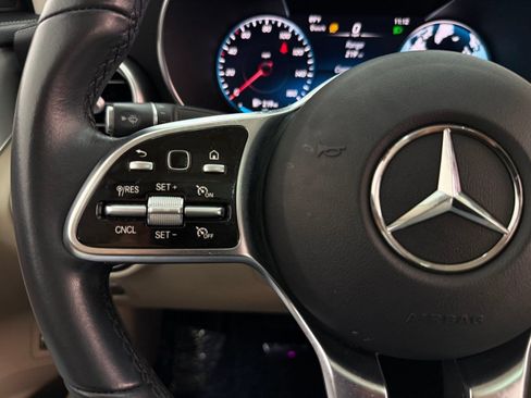 Used 2023 Mercedes-Benz GLC 300 4MATIC Coupe image 13