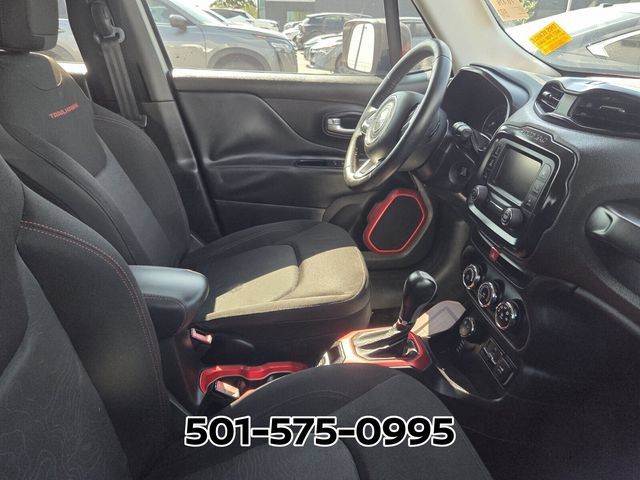 Used 2017 Jeep Renegade Trailhawk AWD/4WD image 9
