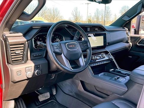 Used 2025 GMC Sierra 3500 AT4 w/ AT4 Premium Plus Package image 18