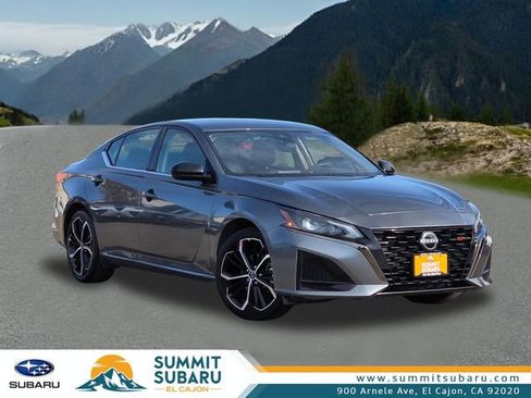 Used 2024 Nissan Altima 2.5 SR image 1