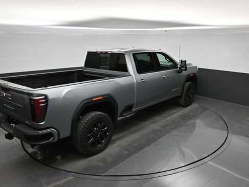 New 2026 GMC Sierra 2500 AT4 AWD/4WD image 32