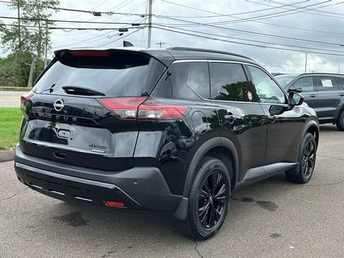 Certified 2023 Nissan Rogue SV w/ SV Premium B Package AWD/4WD image 4