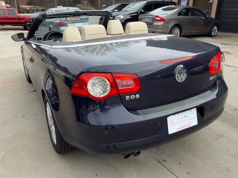 Used 2009 Volkswagen Eos Komfort image 7