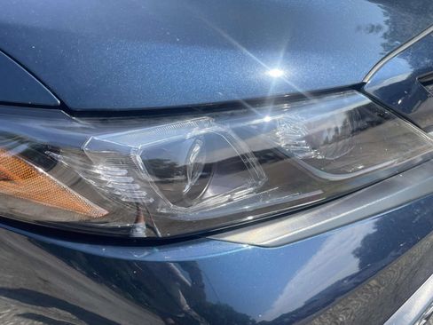 Used 2021 Toyota Camry SE FWD image 10