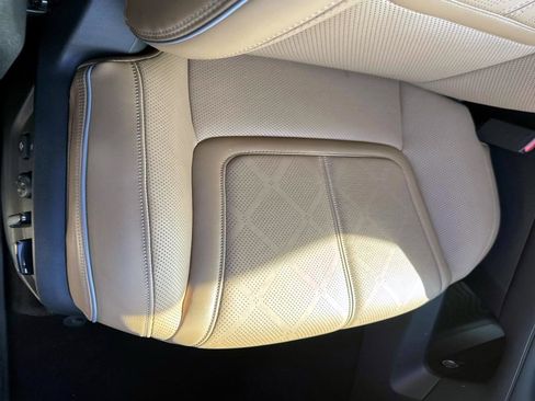 Certified 2025 INFINITI QX80 Sensory image 13