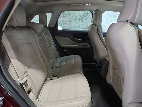 Used 2020 Lincoln Corsair FWD w/ Premium Package image 13