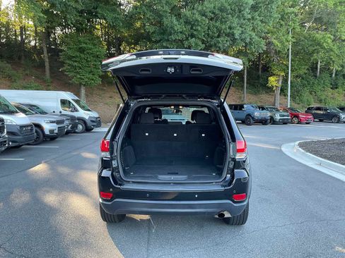 Used 2021 Jeep Grand Cherokee Laredo RWD image 27