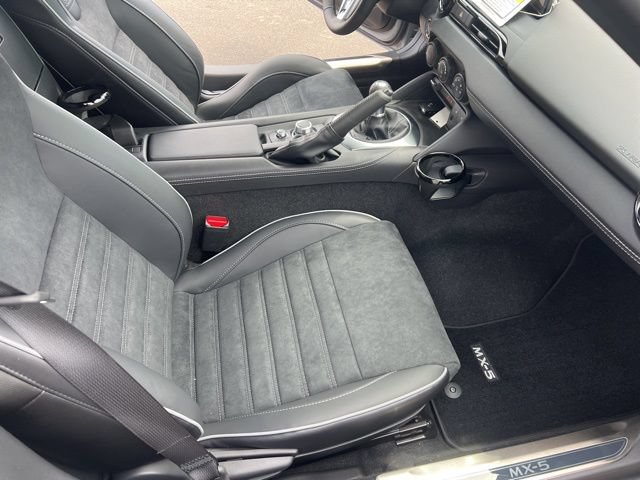 New 2024 MAZDA MX-5 Miata RF Club w/ Interior Package RWD image 34