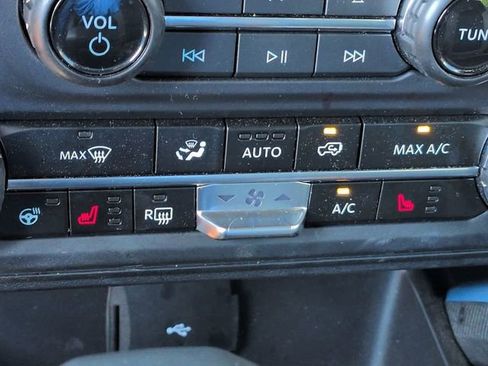 Certified 2024 Ford Bronco Wildtrak AWD/4WD image 29