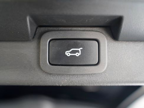 Used 2020 Land Rover Discovery HSE Luxury AWD/4WD image 32