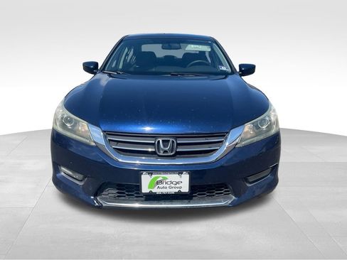 Used 2015 Honda Accord Sport image 2