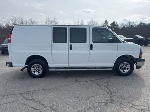 Used 2024 GMC Savana 2500 w/ Driver Convenience Package RWD image 7