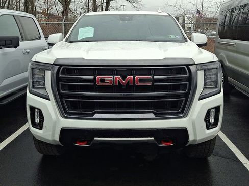 Used 2023 GMC Yukon AT4 image 3