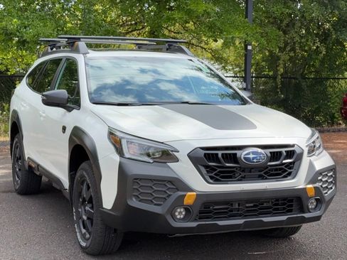Used 2025 Subaru Outback Wilderness AWD/4WD image 7