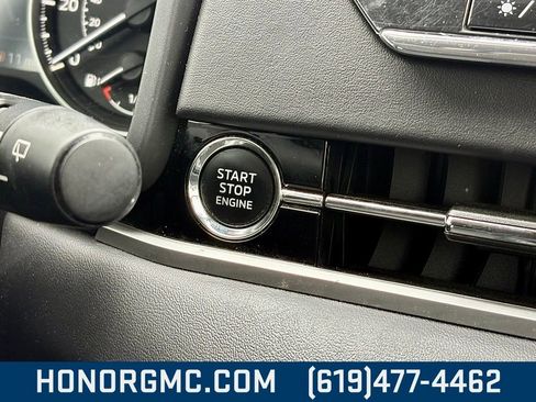 Used 2022 Mitsubishi Outlander SE image 30