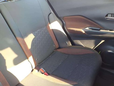 Used 2023 Nissan Kicks SR image 18