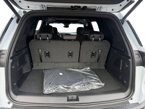 New 2026 Chevrolet Traverse Z71 w/ Driver Confidence Package image 17