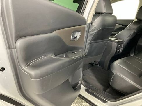 Used 2023 Nissan Murano SV FWD image 12